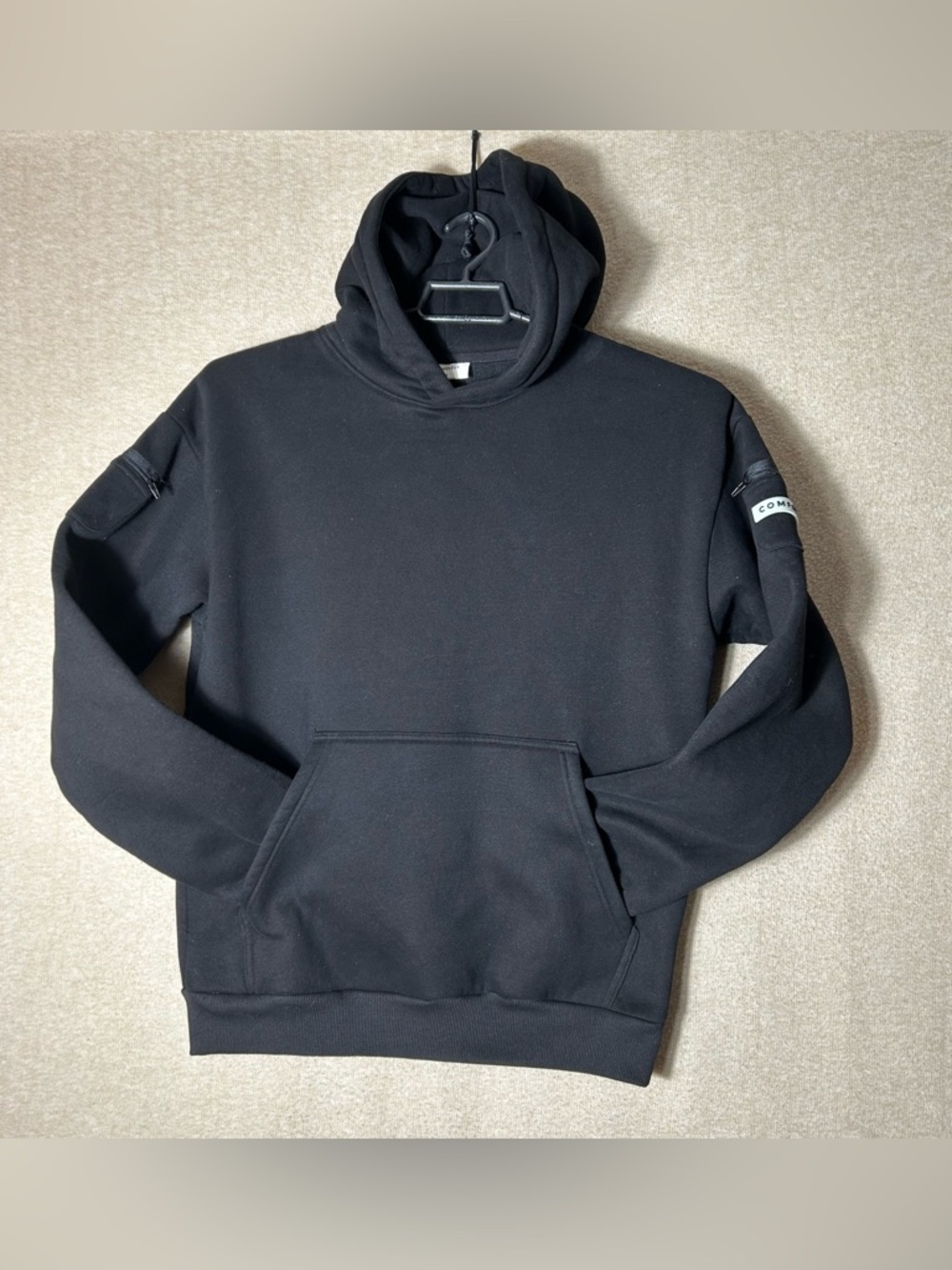 Comfrt Hoodie Sweatshirt Mens Unisex Size Medium Black Pockets Warm Cozy Lounge